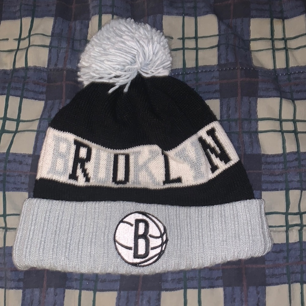 Mitchell & Ness Brooklyn nets ski Pom hat OS